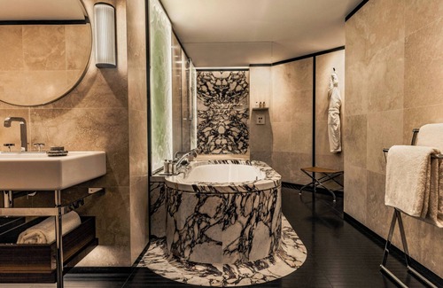 Champs-Elysees Hotel | Bvlgari Hotel Paris