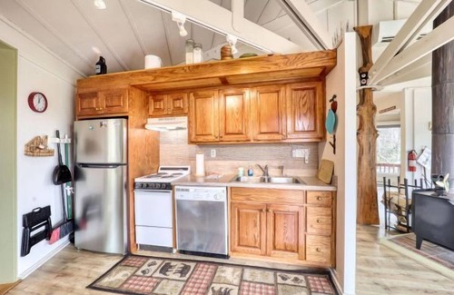 Beech Mountain Chalet De Esquí | Mountain Treehouse Authentic Roundhouse near Beech Mountain activities - BW7
