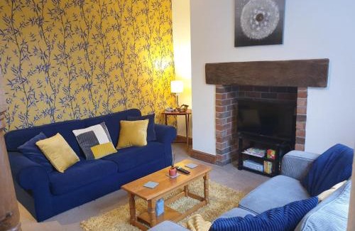Coedpoeth Casa | Bwthyn Bach (Tiny Cottage)