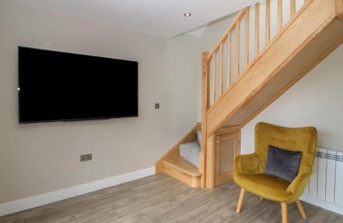 Rhosgoch Casa | Bwthyn Cae'r Efail