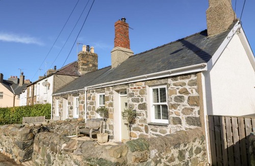 Edern Casa | Bwthyn Cerrig Man Pebble Cottage