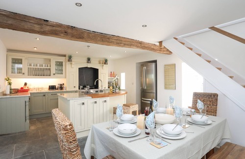 Nefyn Cabaña | BWTHYN GWENYN YR HAF (SUMMER BEE BARNS), pet friendly in Nefyn