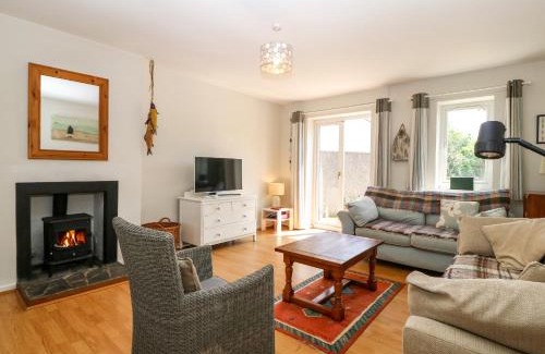 Edern Casa | Bwthyn Gwyn Bach