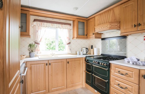 Cylch-Y-Garn Cabaña | Bwthyn Y Bae Lodge
