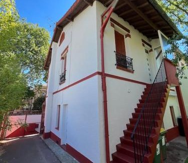Bagneux Villa | BX - Maison 10 rooms - 12 beds - metro PARIS EXPO