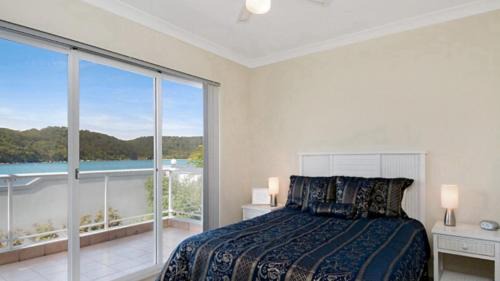 Ettalong Beach Casa | By The Beach - Waterfront Ettalong Beach