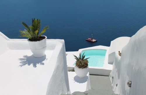 Oia Casa | By The Mill