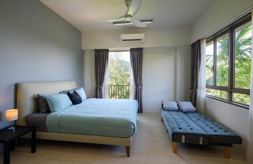 Batu Ferringhi Apartamento | By The Sea Beach Front Apartment