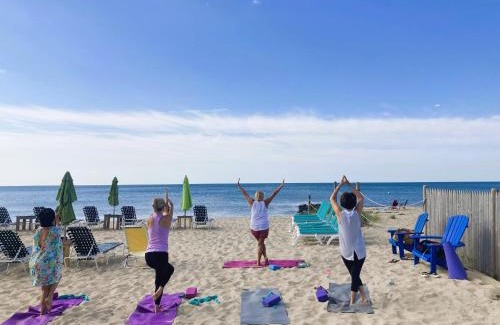 Dennis Port Cama Y Desayuno | By The Sea Guests Bed & Breakfast and Suites