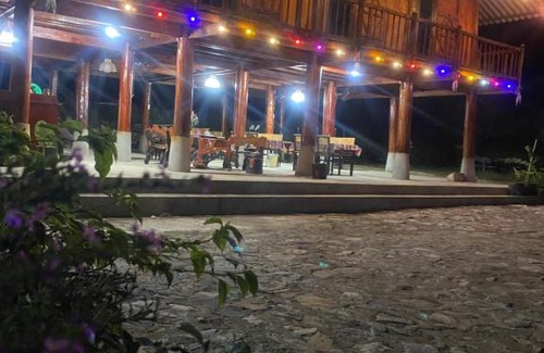 Yen Minh Casa | By The Stream Homestay