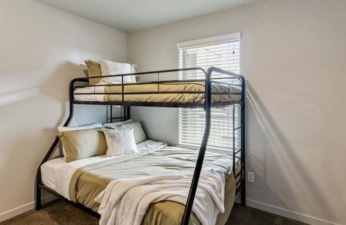 Lakeview Apartamento | By UVU & Nielsens Grove Park|Basketball Court