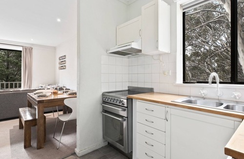 Thredbo Apartamento | Byadbo 10 is a newly refurbished two-bedroom apartment in Thredbo.