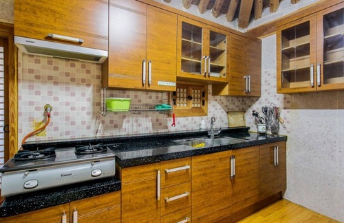 Gyeongju Casa | Byeokdosan Hwangtobonga Pension
