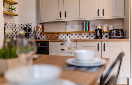Longford Casa | ByEvo Oswestry Barn - Quirky 2 Bed 1 Bath Barn style annex close to town centre