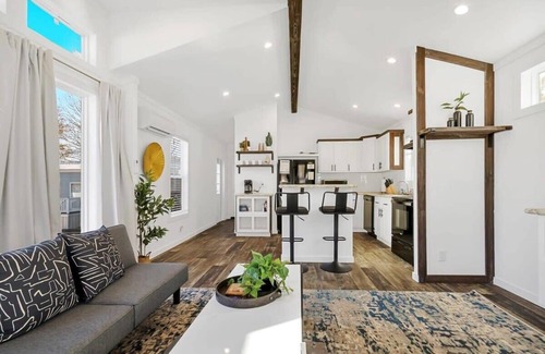 Owens Cross Roads Casa | Byrd 4 Tiny Stay Getaway