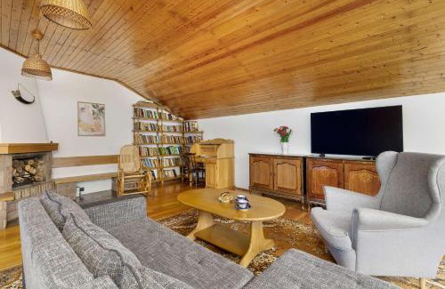 Bystra Casa | Bystra Unique House in the Mountains with Terrace, Garden & Parking by Noclegi Renters