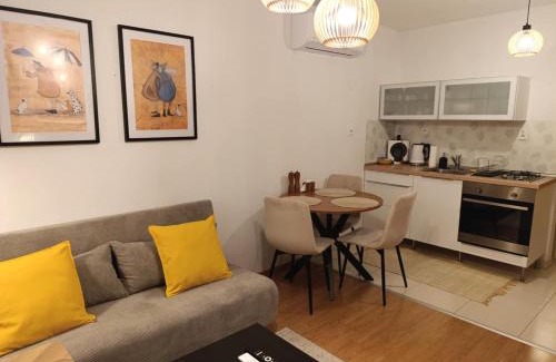 Vrakuna Apartamento | Byt s parkovaním, balkónom, klimatizáciou, free parking