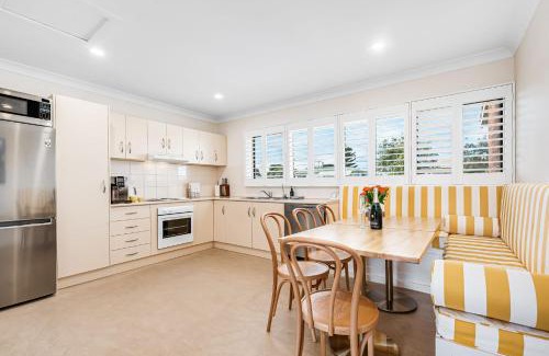 Port Elliot Casa | bythesea-Beachfront cosy fireplace pet friendly