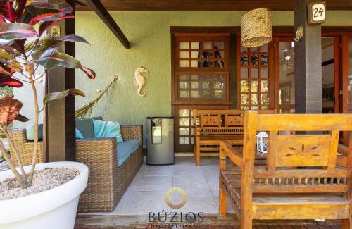 Praia Rasa Casa | BZ03 - Casa ampla 4 suítes em Condomínio Clube