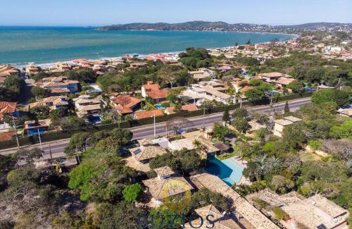 Praia Rasa Casa | Bz65 Casa a 150 metros da praia com 4 suítes