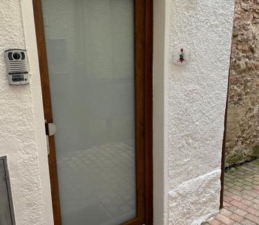 Brusimpiano Casa | Cà Rosina Casavacanze