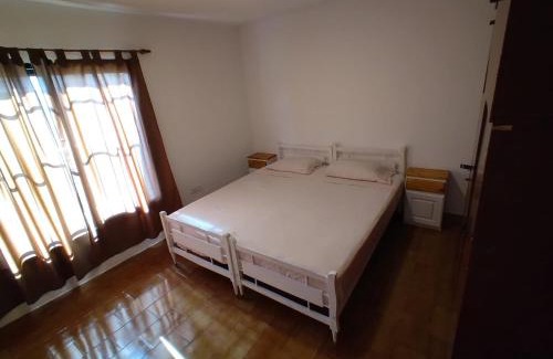 Monte Grande Casa | Cálida Casa - 2 Hab - centro MG -15 min Ezeiza