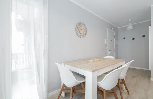Maria Auxiliadora Apartamento | Cálido en el corazón de Vigo by CABANA Rentals