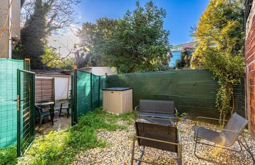Bondy Apartamento | Cénoslocs Bondy - Paris à vos pieds pour 4 personnes avec Jardin & Wifi