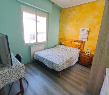 Centro de Logroño Apartamento | céntrico, tranquilo, garaje, colchones visco, ascensor, luminoso y wifi
