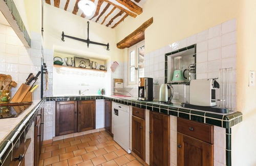 Monoblet Casa | Amplia casa familiar del 18 y sus 120 hectáreas de terreno (piscina, wifi)
