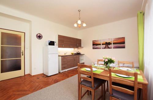 Prague 5 Apartamento | Císařka Apartments