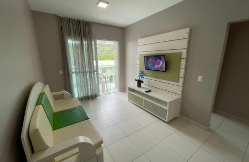 Joao Neiva Apartamento | cód 36 · Apartamento a 80 metros do mar com sacada