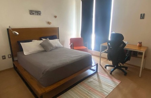San Luis Potosí Cama Y Desayuno | Amplia habitación con baño privado