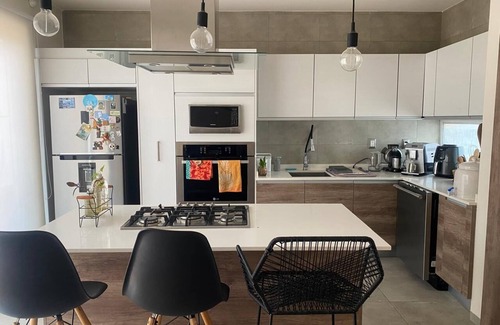 San Luis Potosí Cama Y Desayuno | Amplia habitación con baño privado