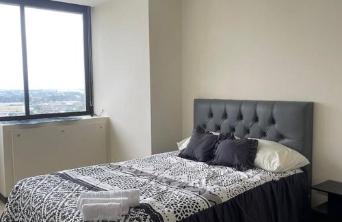 Puerto Santa Ana Apartamento | Cómoda Suite en Puerto Santa Ana