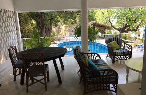 Zona costera de Acapulco Villa | Cómoda y linda casa en Acapulco a pasos de la Diana y de la Playa Condesa.