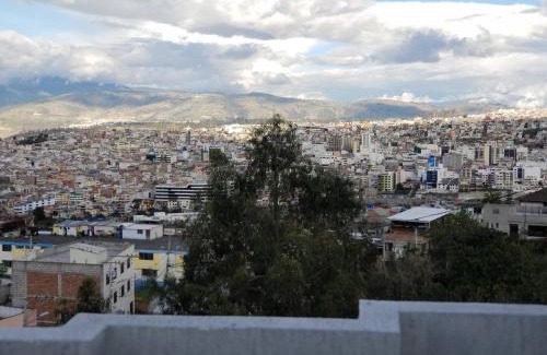 Ambato Apartamento | Cómodo apartamento con aire puro y vista panorámica ideal para turistas