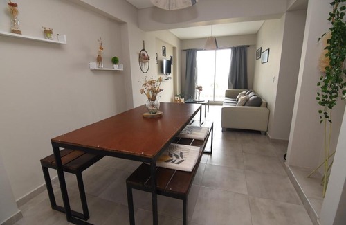 Province of Tucuman Apartamento | Cómodo apt 2DR con hermosas vistas a estrenar!