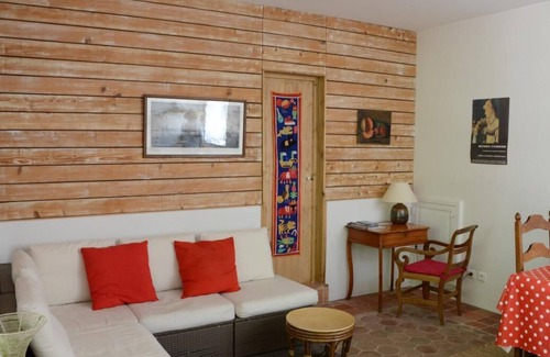 Laives Casa | Côté Cour - Laives - Gîte