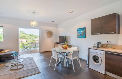 Pinarellu Apartamento | Côté Plage by Interhome