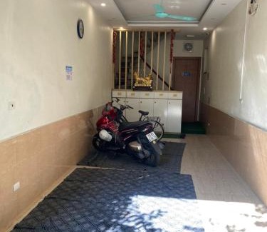 Hanoi Apartamento | Căn hộ tầng 4 thang bộ đầy đủ tiện nghi, giá rẻ