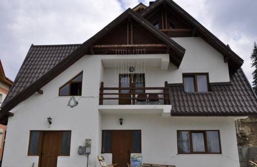 Ranca Casa | Căsuța bunicii