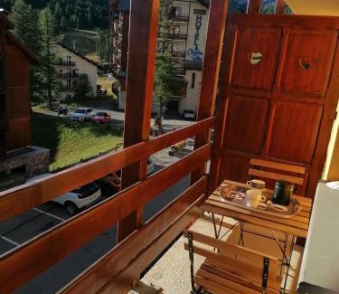 Risoul Apartamento | CŒUR D'ALTAÏR RISOUL 1850 Appartement T2 confortable skis aux pieds