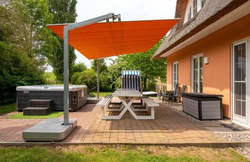 Hohenkirchen Casa | C 8 Reethaus REMY -Luxus mit Schwimmbad Dampfbad und Saunen und großen Grundstück exklusiv