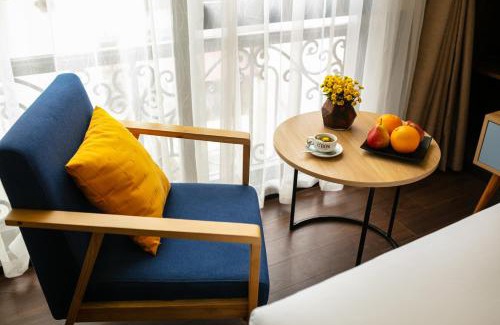 Trung Hoa Nhan Chinh Hotel | C'Bon Hotel Do Quang