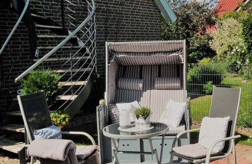 Bunde Apartamento | C + C Huck / High quality holiday apartment. Long-term bookable, inquire about conditions.