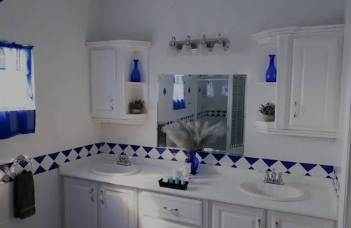 Sandy Hill Cama Y Desayuno | C&D Residential Penthouse Suite