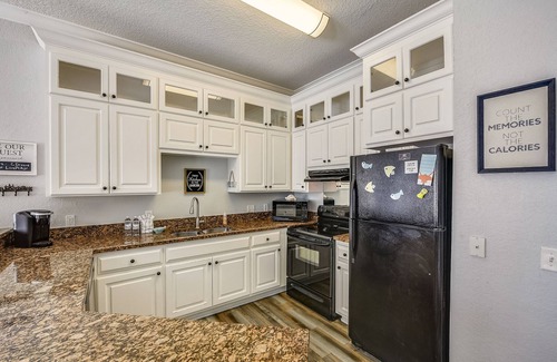 El Centro Beach Condominio | C Dreams by Book That Condo