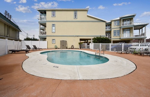 El Centro Beach Condominio | C Dreams by Book That Condo