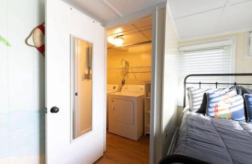 Grand Isle Casa | C'est Bon Across from UTV Entry Point! Sleeps 13!